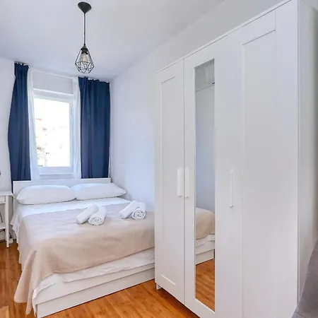 Marina Apartment *