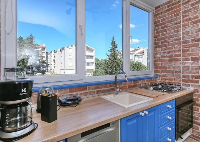 Marina Апартаменти Задар