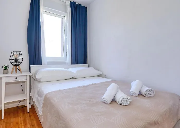 Апартаменти Marina Задар